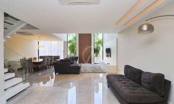 Imagem: Linda casa triplex no condomínio Riviera