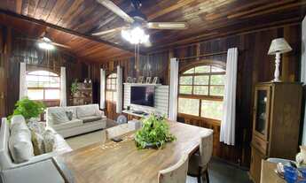 Imagem 6: Casa com ótima área de lazer e linda varanda com vista para a cidade de Águas de São Pedro