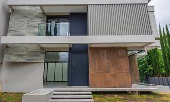 Imagem 2: Bélissima casa de condomínio para venda tem 260 m2 com 3 quartos e 2 suites Bairro Uberaba