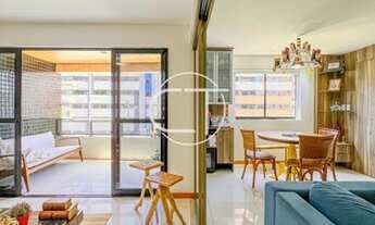 Imagem 2: Apartamento com 3 suítes, ampla varanda, localizado a poucos metros da praia