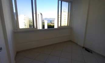 Imagem 2: Apartamento para venda possui 39 metros quadrados com 1 quarto em Centro - Rio de Janeiro