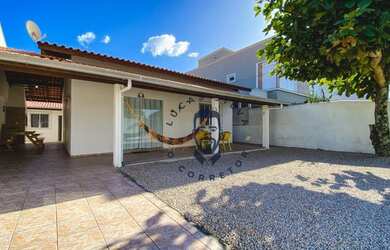 Imagem 4: Casa com 3 quartos para locação de temporada na praia de Mariscal em Bombinhas SC - CODL97