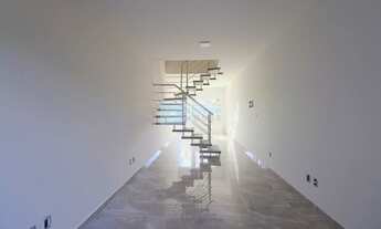 Imagem 7: Sobrado com 2 amplas suítes no bairro Água Verde!