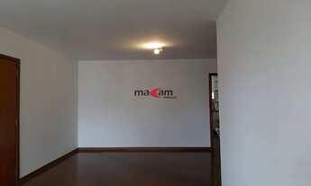 Imagem 2: MOEMA PÁSSAROS: 110m² úteis, apartamento com 3 dormitórios, sendo 1 suíte repleto de armár