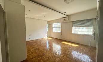 Imagem 4: Alugo excelente apartamento no Leme, frontal ao mar