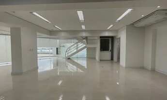 Imagem: Edifício vinicius de moras, calhau, com