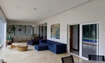 Imagem 4: Casa de condomínio sobrado para venda possui 1027 metros quadrados com 5 quartos