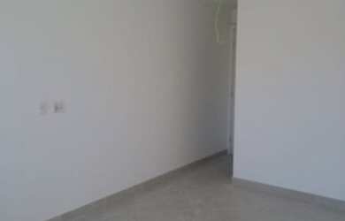 Imagem 6: Alugo excelente casa em um condomínio fechado na rua Artur Rios..