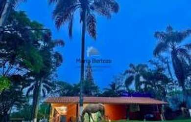 Imagem 3: Fazenda/Sítio/Chácara para venda tem 200 metros quadrados com 6 quartos