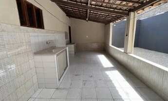 Imagem 3: Casa para venda possui 200 metros quadrados com 3 quartos em Santa Catarina - Joinville