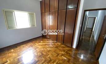 Imagem 3: Casa com 3 quartos para alugar no bairro Tabajaras