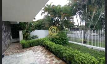 Imagem 7: Casa de condomínio para aluguel possui 250 metros quadrados com 4 quartos