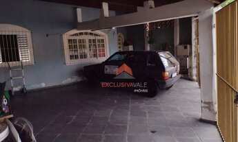 Imagem 3: Casa 03 dormitórios, Área Gourmet com churrasqueira de alvenaria, quintal amplo e Edicula