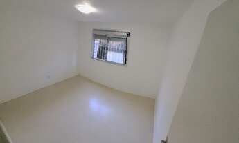 Imagem 2: BARBADA!!! Vendo Lindo Apartamento Térreo Seminovo com pátio individual e box escriturado