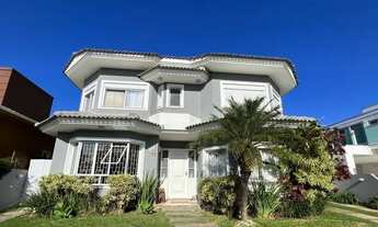 Imagem 2: Sobrado para venda com 330 metros quadrados com 4 quartos em Barra da Lagoa - Florianópoli