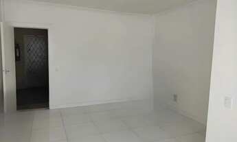 Imagem 2: Apartamento reformado Antônio Bezerra R$150,000,00