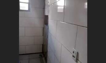 Imagem 5: Barbada vendo casa com terreno