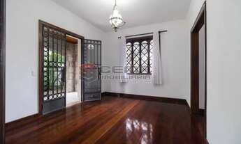 Imagem 4: Casa de rua-LOCAÇÃO-Urca-Rio de Janeiro-RJ