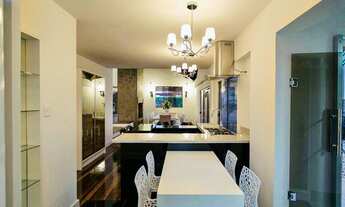 Imagem 9: Casa Alto Padrão com Piscina em Balneário Camboriú para Locação de Temporada