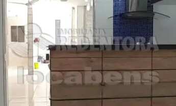 Imagem 2: Casa com 3 dormitórios com ar-condicionados , piscina e churrasqueira