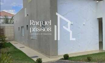 Imagem 4: Casa de 3 Quartos no Jockey Club com Área de Lazer