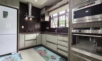 Imagem 2: Ampla casa 3 dorm 3 banheiros TODA EM LAJE em bairro tranquilo na cidade de Criciúma