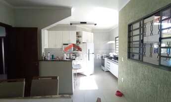 Imagem 3: Casa em Rua Itapura - Jardim Cruzeiro do Sul - Bauru/SP