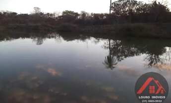 Imagem 3: Chácara de 1.000m² plantada de arvores frutíferas, em frente a uma reserva ecológica