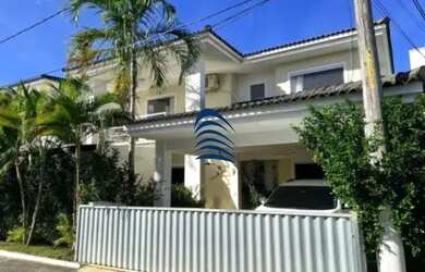 Imagem: Linda casa em Buraquinho com 4 quartos