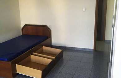 Imagem 6: Alugo quarto/suíte mobiliados. Ambiente predominantemente masculino