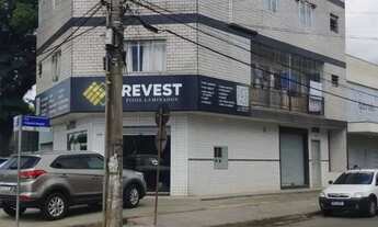 Imagem: Prédio Comercial de 390m² com três pavimentos