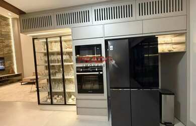 Imagem 6: Casa à venda em Maringá, Jardim Michelangelo, com 4 suítes, com 256 m²