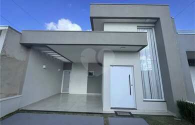 Imagem 3: Casa à venda com 3 quartos, sendo 1 suíte, no condomínio Jardim Guarujá, Salto - SP