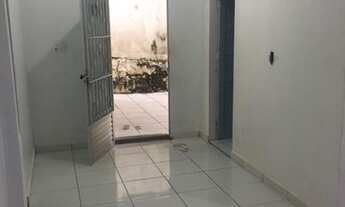 Imagem 4: Casa em Petropolis proximo tomas meireles 3Qtos 1 suite 2 vagas de garagem R$ 1.100,00