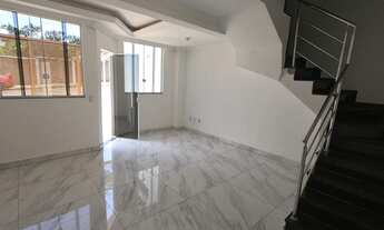 Imagem 2: Casa geminada duplex independente, 3 quartos sendo 1 suíte e 1 vaga de garagem que cabem 2