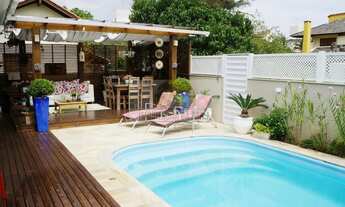 Imagem 3: Aluguel de Temporada! Casa de 05 dormitórios (03 suítes), com ótima área de lazer