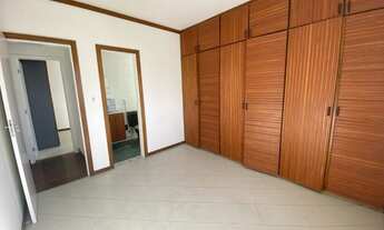 Imagem 4: 3 Quartos - 1 Suíte - Varanda - Dependência de Empregada - 2 Vagas de Garagem