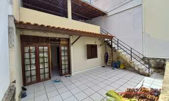 Imagem 2: Casa para venda possui 245 metros quadrados com 4 quartos em Resgate/Planalto - Salvador-B