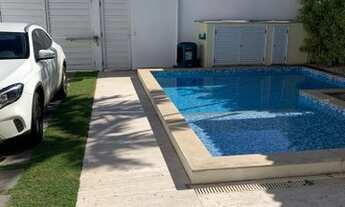 Imagem 4: Casa de condomínio para aluguel possui 340 metros quadrados com 5 quartos