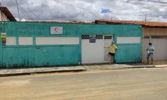 Imagem: Vende-se uma no Cohatrac IV