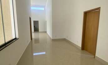 Imagem 4: Casa térrea com 240 metros quadrados com 3 suíte no Condomínio Portal do Sol Green