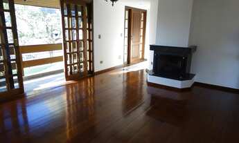 Imagem 3: Sobrado para venda tem 307 metros quadrados com 4 quartos em Uberaba - Curitiba - PR