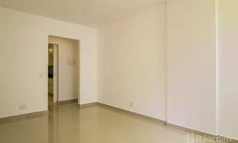 Imagem: Verão mais fresco. Metrô próximo. Portaria