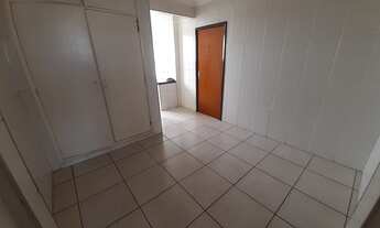 Imagem 3: VENDO AMPLO APARTAMENTO DE 3 DORMITORIOS CENTRO