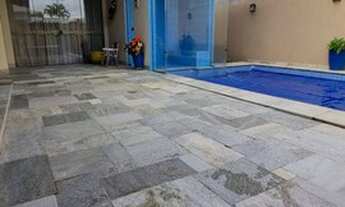 Imagem 2: Casa de condomínio para venda com 346 metros quadrados com 5 quartos