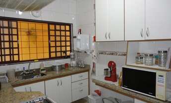 Imagem 6: Casa para venda com 230 metros quadrados com 3 quartos em Vila Pompéia - Campinas - SP