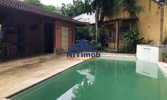 Imagem: Casa para aluguel, 4 quartos, 4 suítes