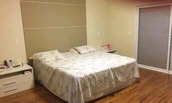 Imagem 7: Casa em Condomínio para Venda em Alphaville Santana de Parnaíba-SP