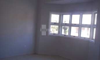 Imagem 3: Uma bela casa térrea, espaçosa e bem ventilada! Você não pode perder essa oportunidade !