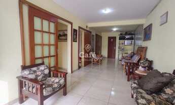 Imagem 3: Excelente casa com 3 Dormitórios, ampla garagem com uma edícula no Bairro Medianeira